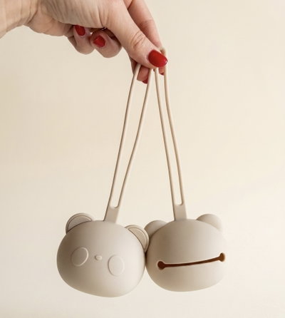 Guardachupetes crema panda 