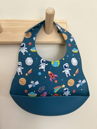 Babero Silicona Espacio