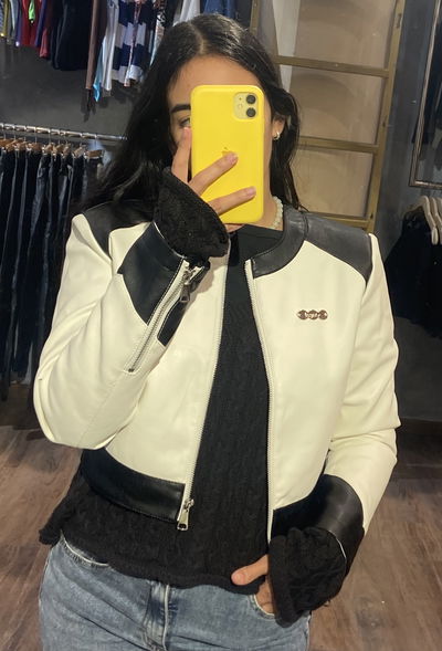 •Campera B&N•