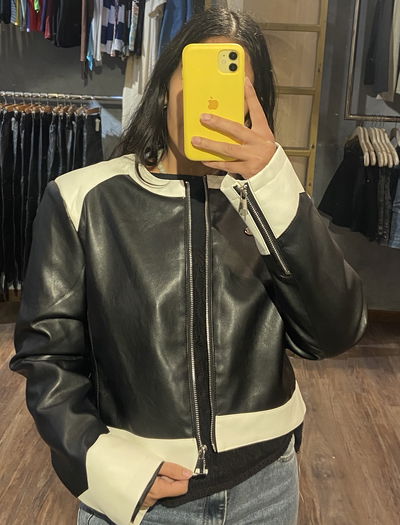 •Campera N&B•