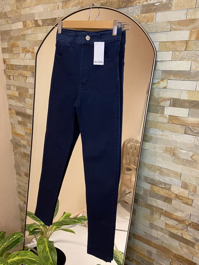 •Jean skinny azulado•