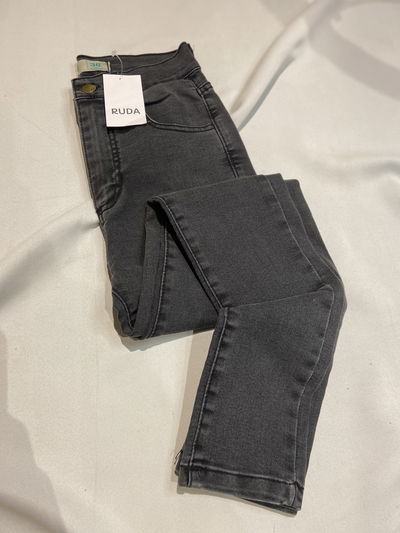 •Jean skinny GIN•