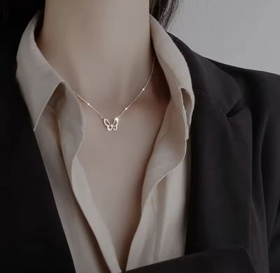 Collar Butterfly