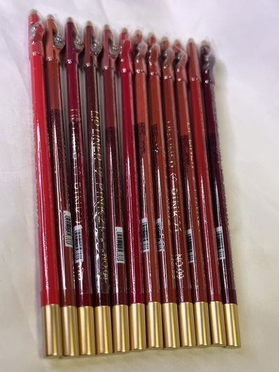 Delineador de Labios PINK21 (con sacapuntas)