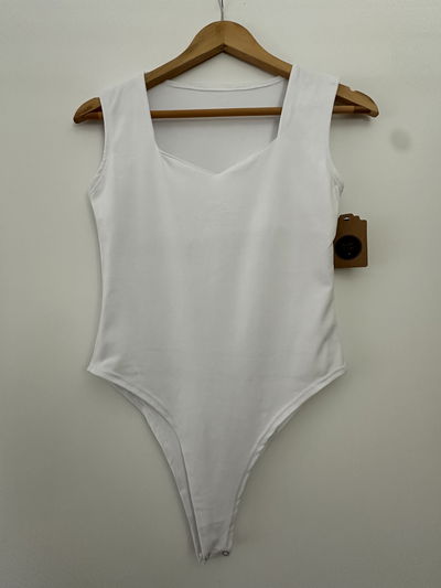 BODY ESCOTE CORAZÓN 