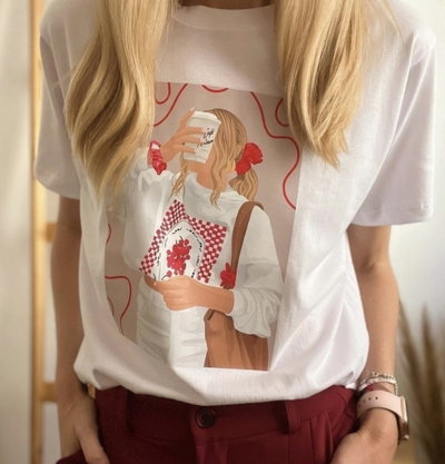 REMERA ESTAMPA DE DISEÑO