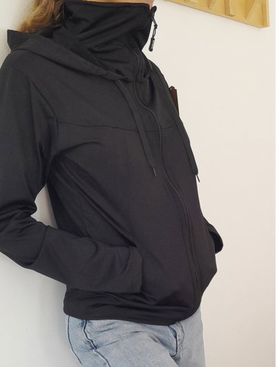 CAMPERA DE LYCRA CUELLO ALTO