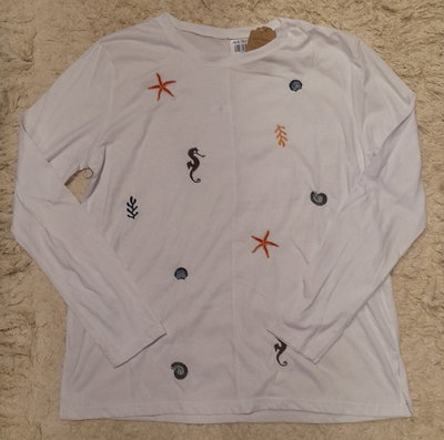 REMERA MANGA LARGA BORDADA