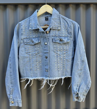 CAMPERA DE JEAN FULL TACHAS