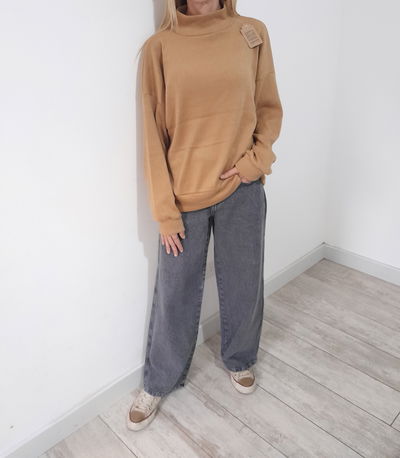 SWEATER POLERA DE LANILLA FRIZZ