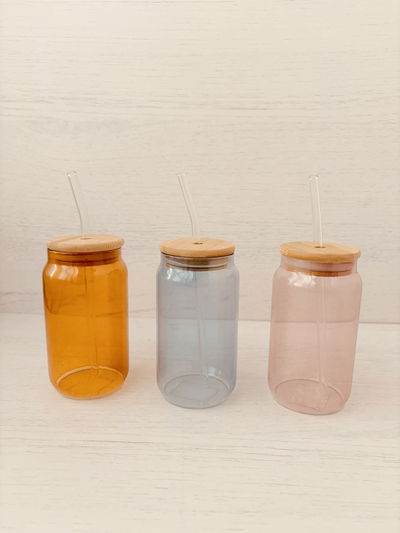 Vaso de vidrio con sorbete 