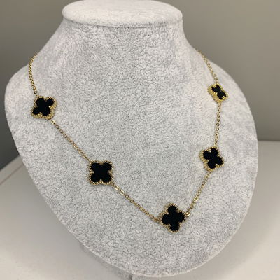 Collar trébol: negro