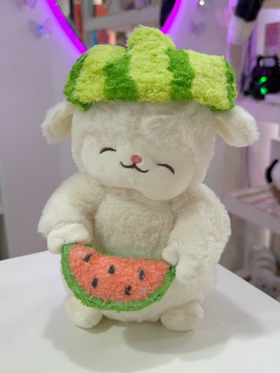 Peluche corderito: sandía