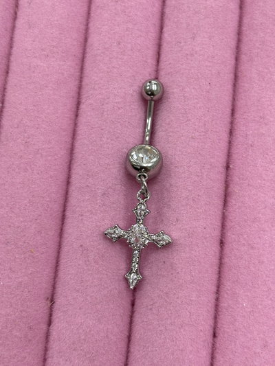 Piercing cruz colgante