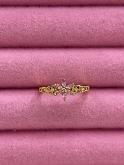 Anillo PROMO: florcita dorada