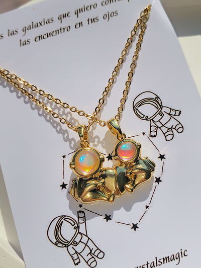 Collar astronautas golden - imantados