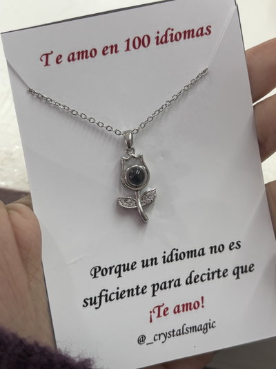 Collar te amo en 100 idiomas: tulipán 