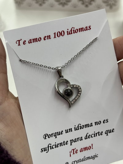 Collar te amo en 100 idiomas: corazón  