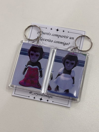 Llaveros Monitos con vestido  