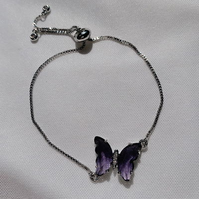Pulsera mariposa: violeta
