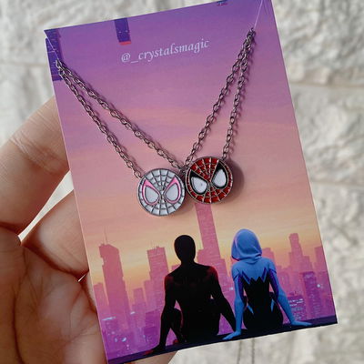 Collar spiderman y gwen