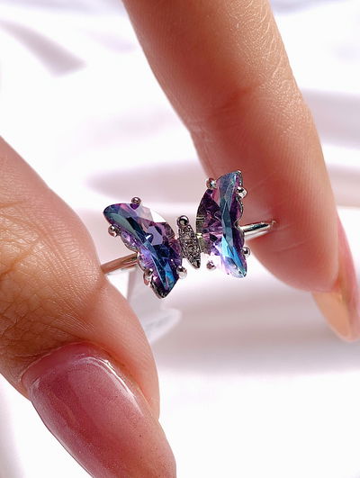 Anillo mariposa: violeta tornasol 