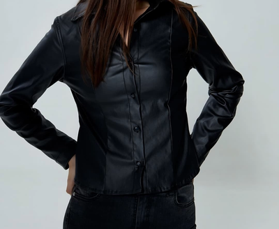 Camisa engomada Negra