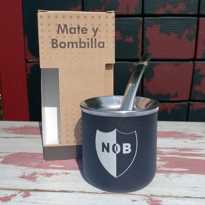 Mate de Acero Inoxidable Fútbol con bombilla .