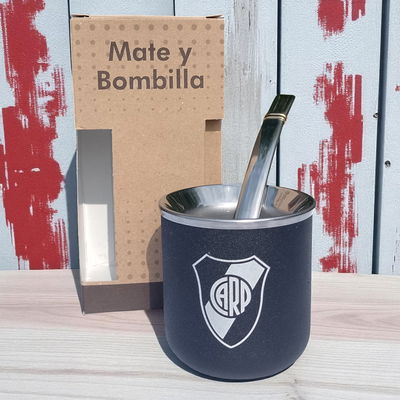 Mate de Acero Inoxidable River Plate con bombilla .