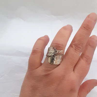 Anillo Pluma