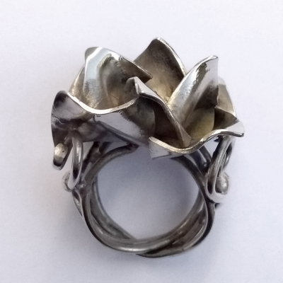 Anillo Flora