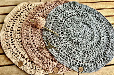 Individual 34 cm Eli CROCHET Color Dulce de Leche
