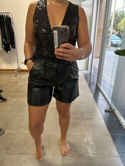 Short engomado en talles