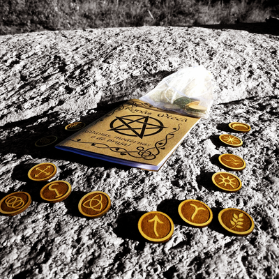 Runas wicca de mdf con bolsa y manual