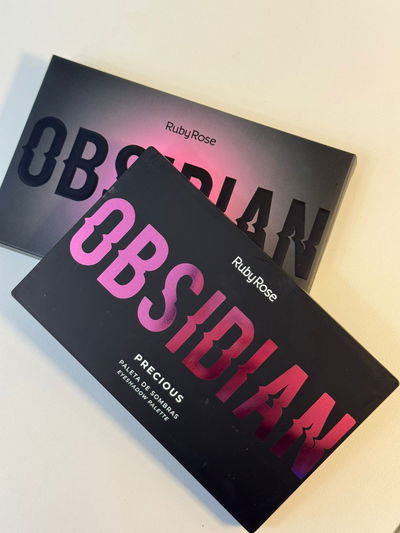 Paleta Obsidian ruby rose 