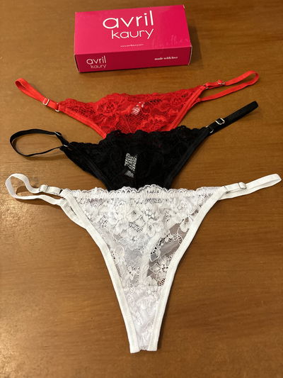 Colaless de puntilla regulable pack x3 "Avril Kaury" Art.100