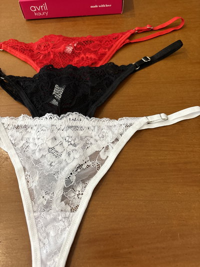 Colaless de puntilla regulable pack x3 "Avril Kaury" Art.100