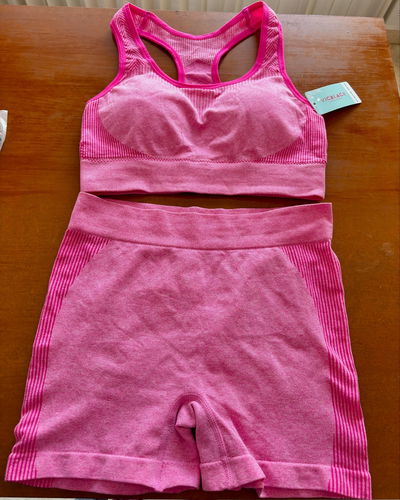 Conjunto calza corta y top deportivo "D´Lirio"