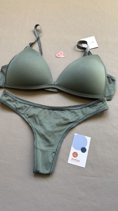 Conjunto triangulito taza soft microfibra con colaless