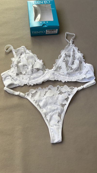 Conjunto bralette de puntilla, sin arco y tangaless Tiento Art.816