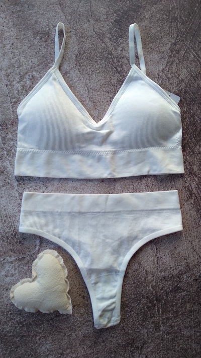 SET DE MORLEY BLANCO.  Breteles fijos.