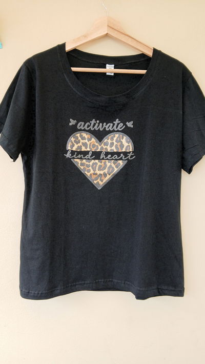 REMERA CORAZON PRINT