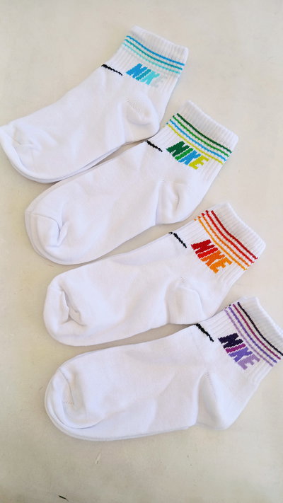 MEDIAS 1/4 NIKE RAYAS