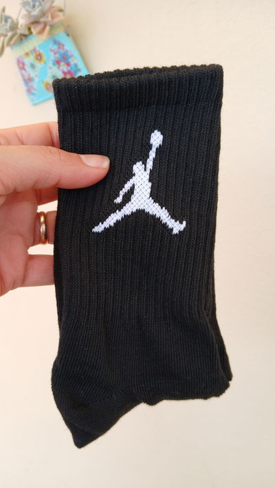 MEDIAS JORDAN NEGRAS