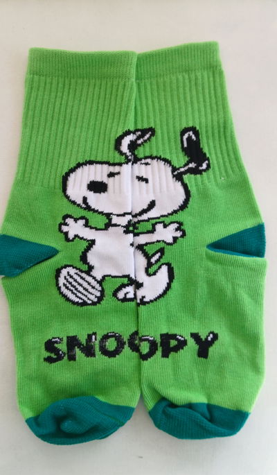 MEDIAS SNOOPY VERDES