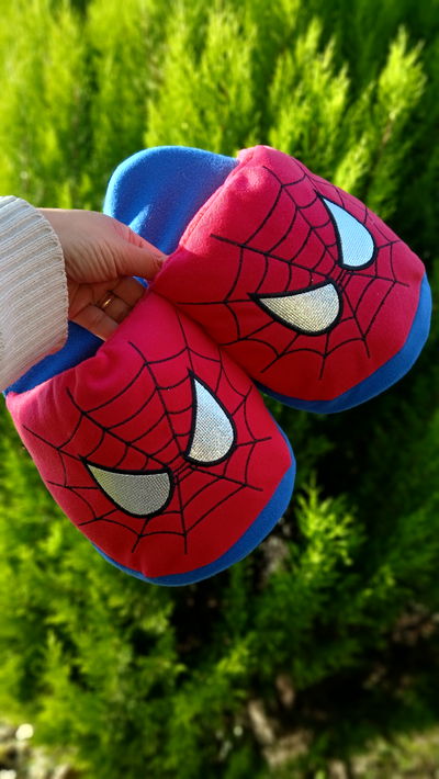 PANTUFLONES SPIDERMAN 