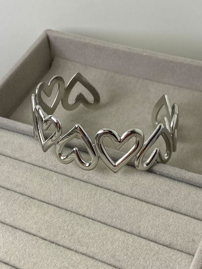 ESCLAVA CORAZONES AQ