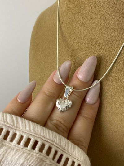 Collar acero blanco con dije corazón