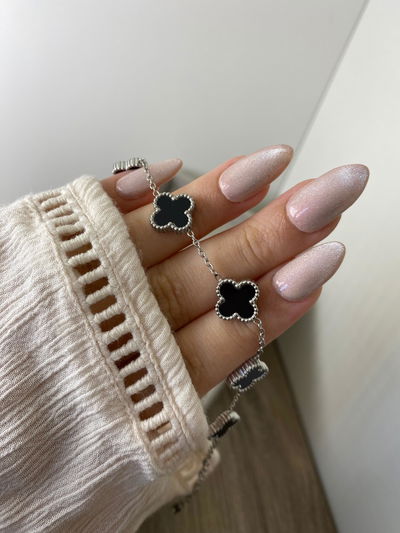 Pulsera Trébol Negro