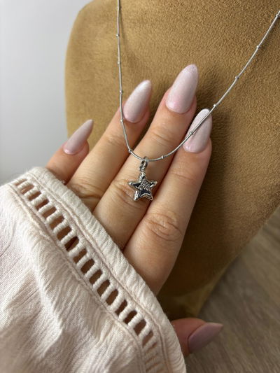 COLLAR STAR